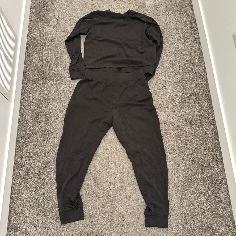 Cozy Earth Brushed Bamboo Pullover Crew and Jogger Pant Set - Graphite - Picture 7 of 11